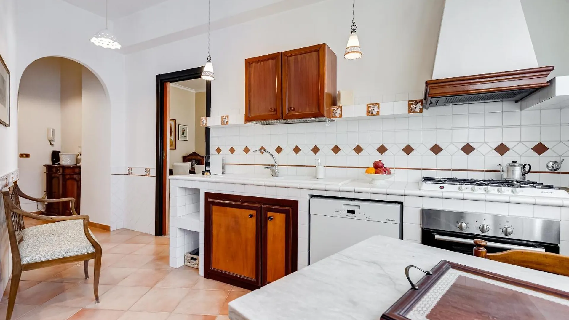 Rossini Home Rome 0*,