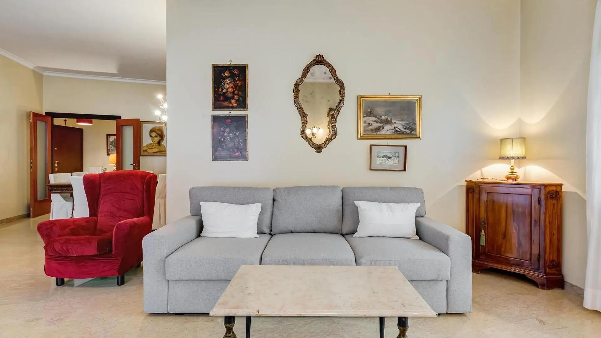 Rossini Home Rome 0*,